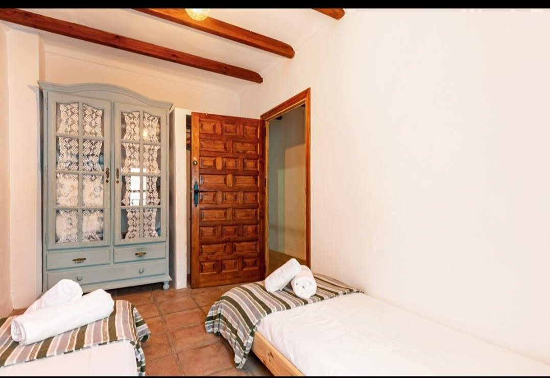Twin Bedroom
